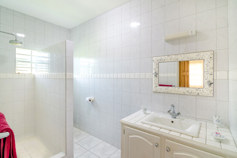 Woburn Villas Self Catering 2 Bedroom Apartments Grenada